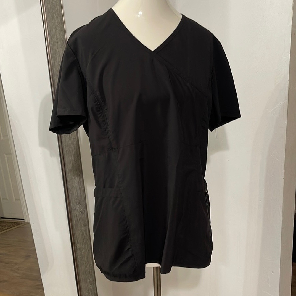 Women’s size large Lynx brand black scrub top